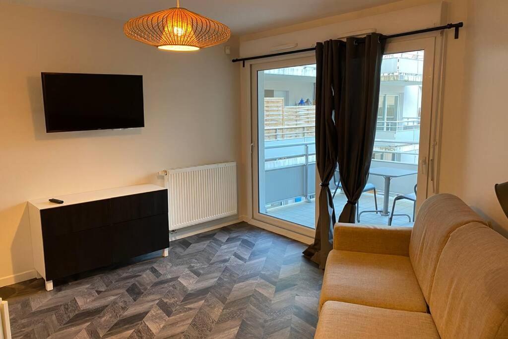 Jeremy T2 Idealement Situethonon Centre Avec Terrasse Et Garage Apartment Thonon-les-Bains